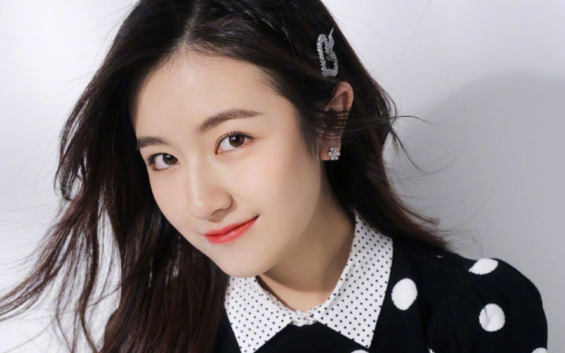 F1绿色赛季:环保技术全面升级,绿色f1赛车的图片