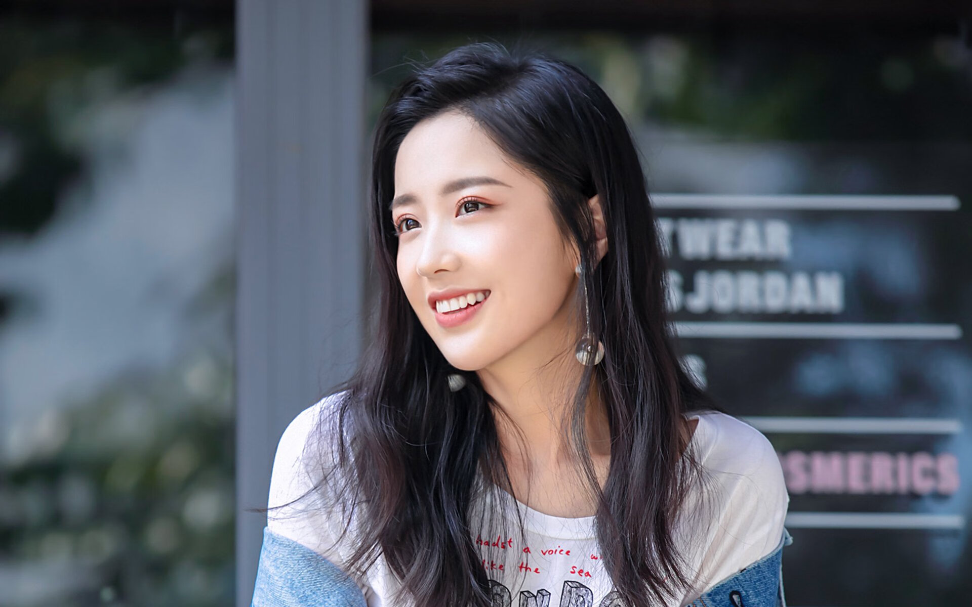 爱游戏官方-赛事预热：精彩宣传片引燃热情，赛事宣传片文案