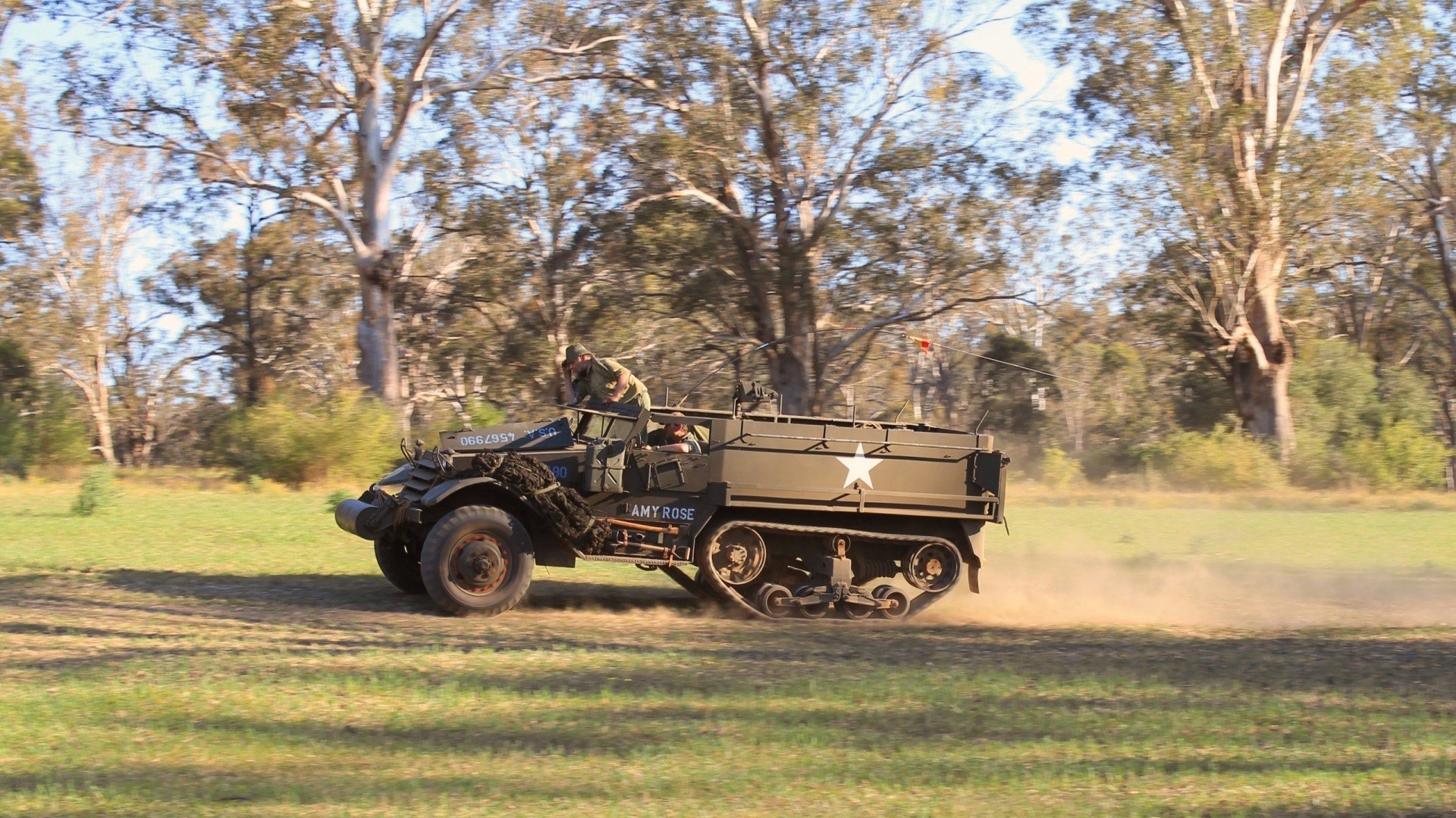 AIYOUXI.COM-法国女足队表现出色，意气风发，法国女足联赛体系
